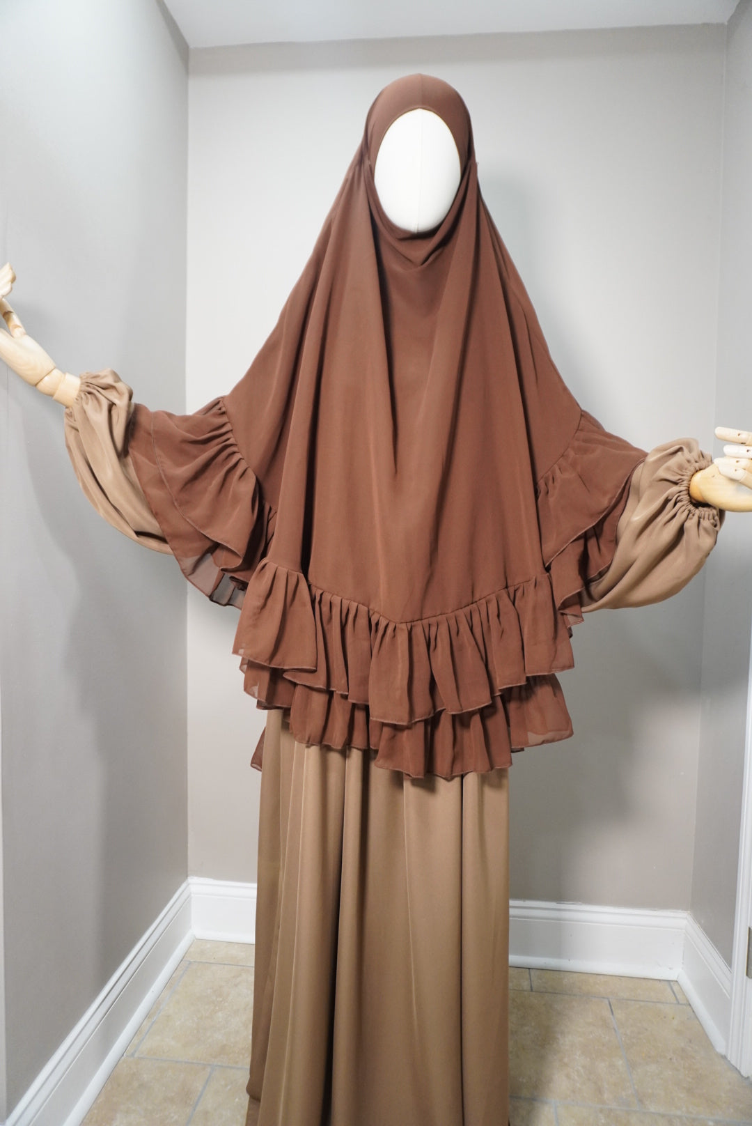 Yara Two-Toned Abaya Set