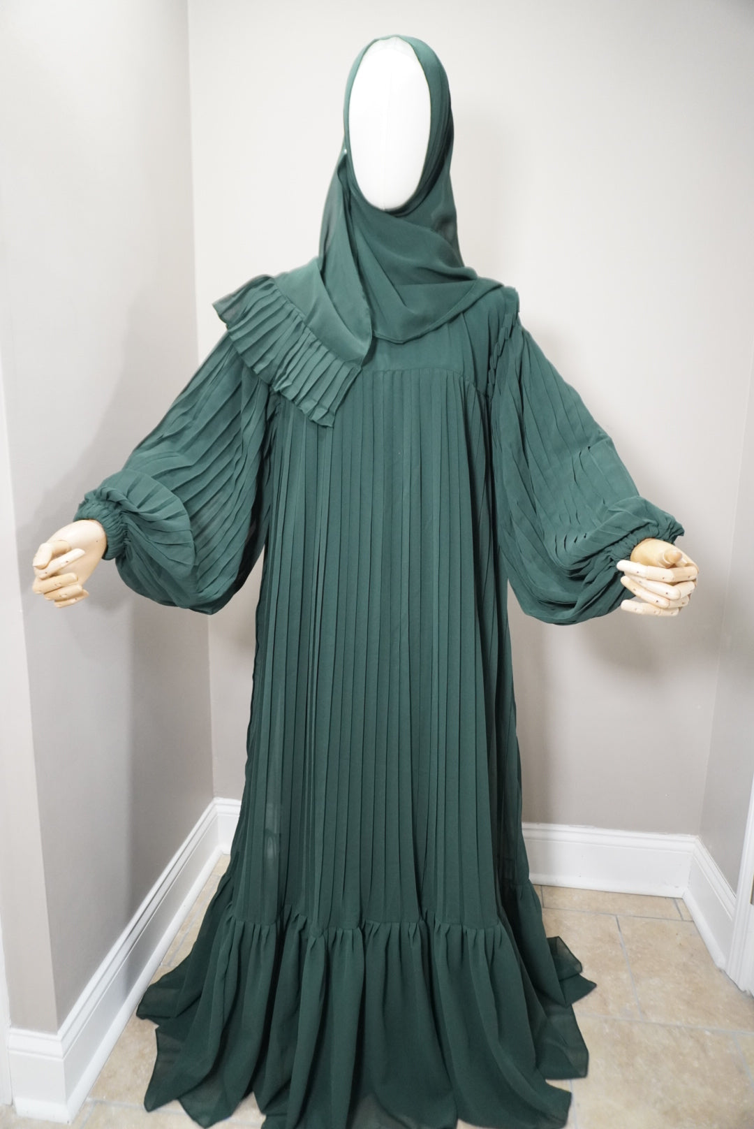 Tahani Abaya Set